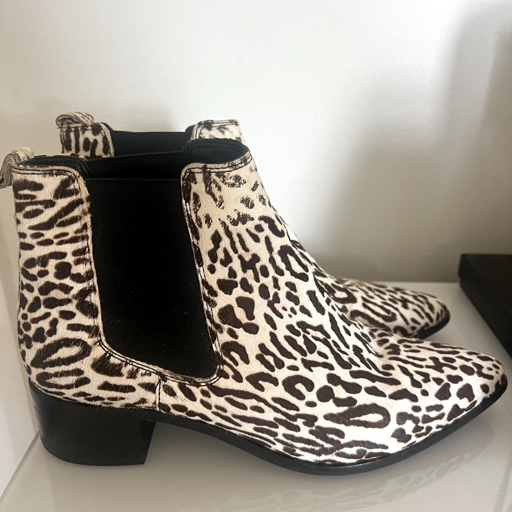 TOPSHOP leopard boots